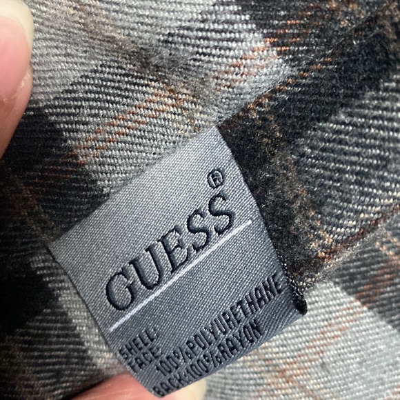 XXL original Guess black leather jacket. Multiple pockets in and out. - Picture 5 of 10